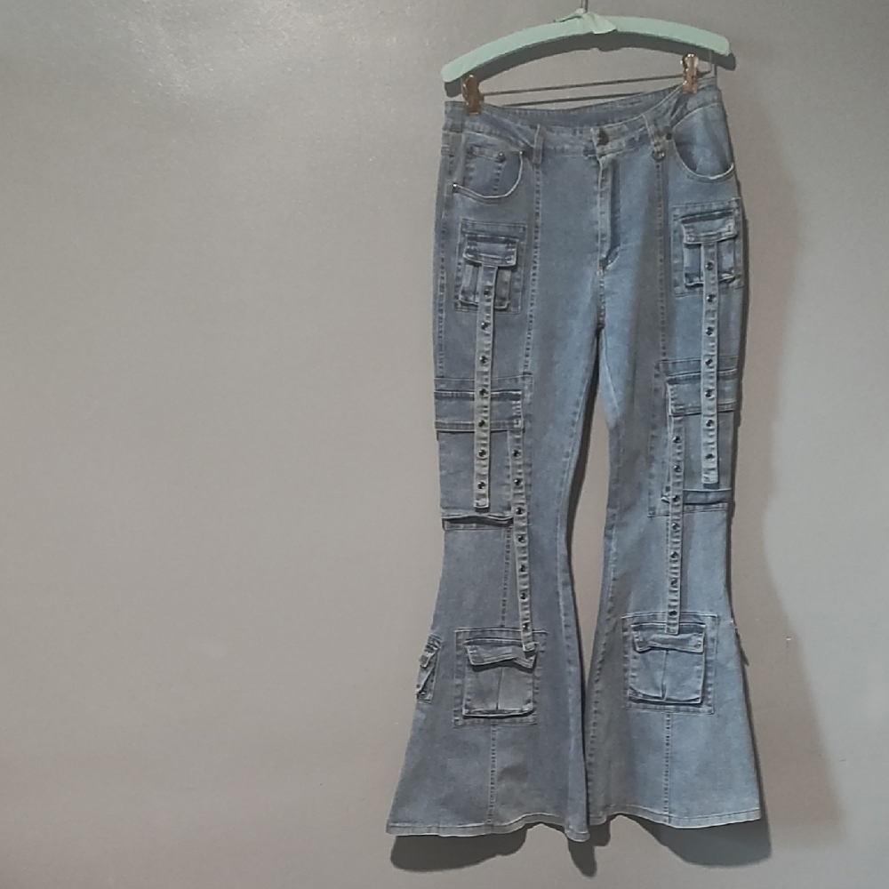 Rehab Lab Women's Light Blue Flare Cargo Jeans Size Large